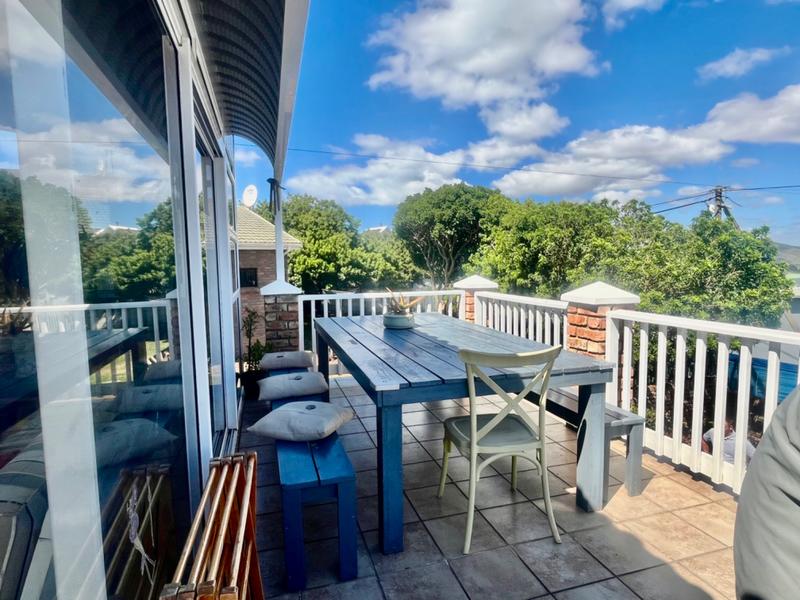 3 Bedroom Property for Sale in Fraaiuitsig Western Cape